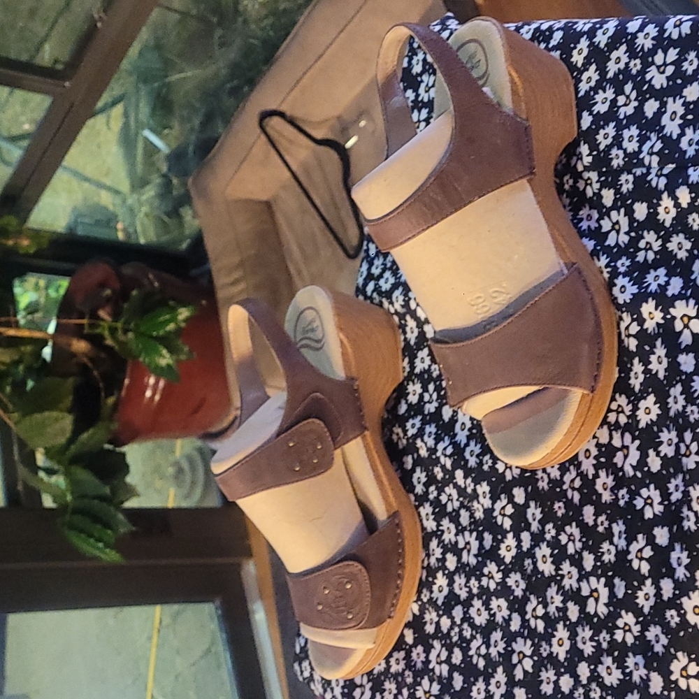 Dansko Sandals Brown Size 42 - image 3
